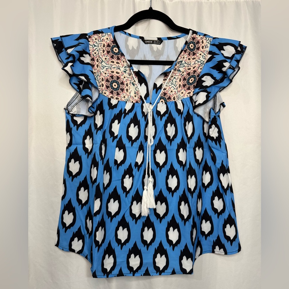 NWOT SHEIN Blue, Black, & White Top With Tassels Size Small